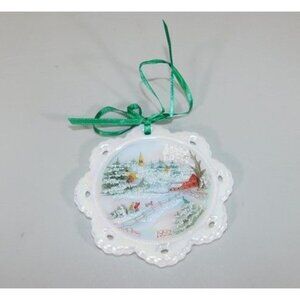 7/1283 Vintage Fenton Glass Opalescent Snowflake Ornament Hand Painted  1992 A.